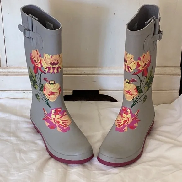 Rain Boots Size 9 - Picture 3 of 6